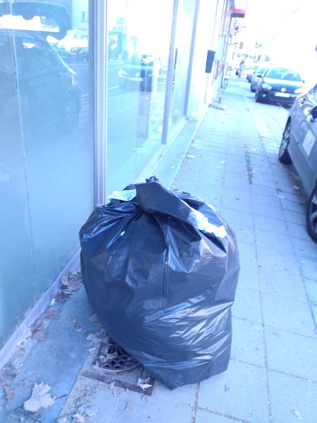 Problème de Dépôts clandestins / < 1 m³ - 99058